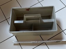 Tragekiste für Werkzeug Schuhputzzeug u.ä. Kunststoff grau, ca. 11 x 23 x 37 cm