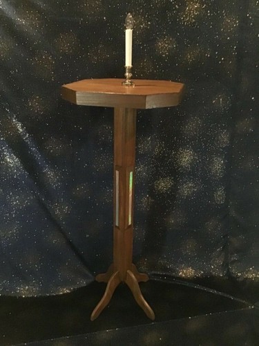 Schwebender tisch zaubertrick - schwebender,