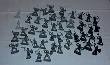 43 Ritter aus DDR-Zeiten und