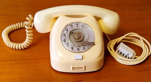 Wählscheiben telefon retro - wählscheiben-telefon,