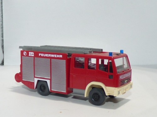 Wiking feuerwehr iveco - 1:87,