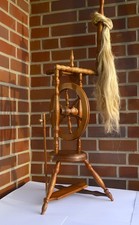 Antiker Spinnrad aus Holz