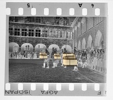 Original Negativ 4x3,5cm - Lübeck Schleswig-Holstein - Soldaten Gebäude Innenhof