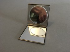 Silberner Hand Taschenspiegel, Quadratisch 70x70 mm, Von:  Davidoff Cigarettes 