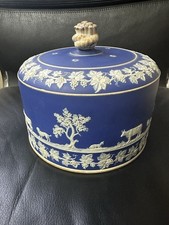 Wedgwood blauer Jasperware