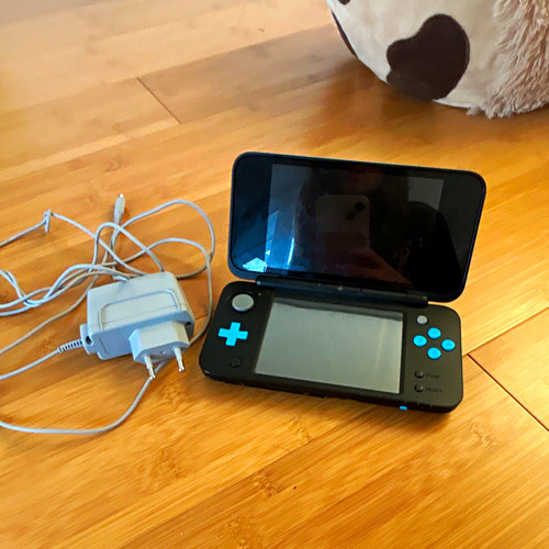 Nintendo new 2ds - new,