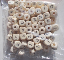 Holz - Buchstaben - Perlen ca