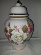 Porzellanvase  Deckelvase 27cm H, 18cm Durchmesser Rosen Motiv