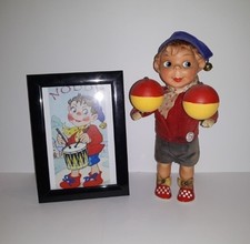 Max Carl Noddy mit Rumbakugeln