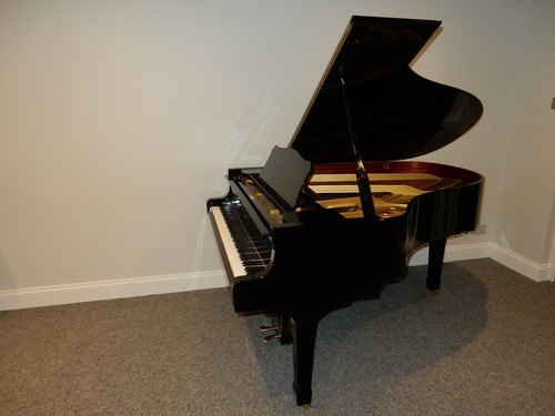 Yamaha silent grand piano - c3,