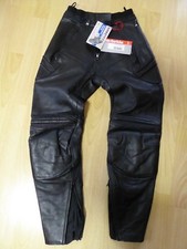 Ungetragen mit Etikett