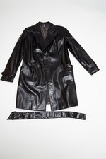Lackledermantel mit