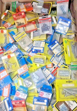 3 KG Restposten Schraube Scharniere Stahlhaken Wandhaken Nägel Haken Kleinteile 