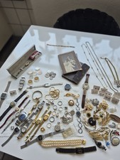 Schmuck Münzen Millitaria aus