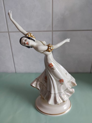 Porzellanfigur-~Schaubach