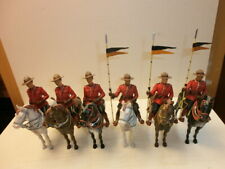 Konvolut 6 Mounties Canadier Reiter Polizei Mountieparade Hausser Elastolin 10cm