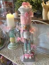 Deko Figur Nussknacker Cupcake