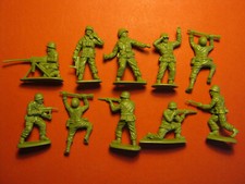 10 x Kunststoff Spielzeug