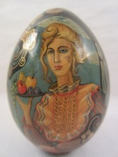 RUSSISCHES HOLZ Ei BEMALT