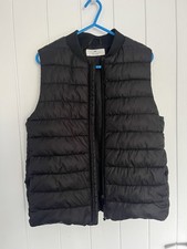 Schwarze Weste Körperwärmer