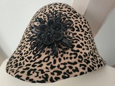 Hut, handgefertigt,  Neu