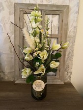 Schöner Strauß mit Magnolien