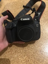 Canon EOS 700D DSLR + 18-55mm + Sigma DC 70-300mm – sehr gepflegt