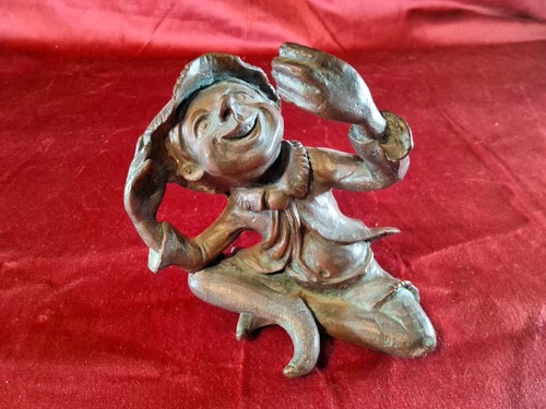 Alte figur skulptur lachender - figur,
