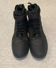 NEW Northern Diver Black Rock