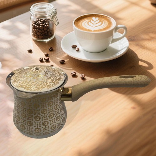 Arabische kaffeekanne mit - arabische,