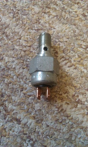 Lkt bremslichtschalter - 81,