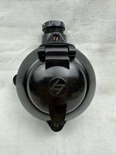 DDR Bakelit Aufputz STECKDOSE mit Deckel / Feuchtraum / Guter Zustand !  SJ