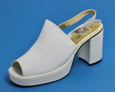 358 Stiefelette Plateau Tower