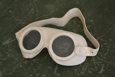 AUER Schutzbrille NEU Latex Silikon creme schneetarn (BW Bundeswehr Fetisch)