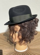 P. & C. HABIG  (Wien) Hut