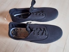NEU ! schwarze Sneaker Gr. 36 Stoffturnschuhe Freizeit Urlaub Party Job Sport