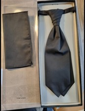 Wilvorst Plastron mit