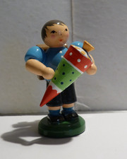 Erzgebirge SCHULJUNGE MIT