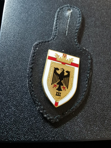 Brustanhänger