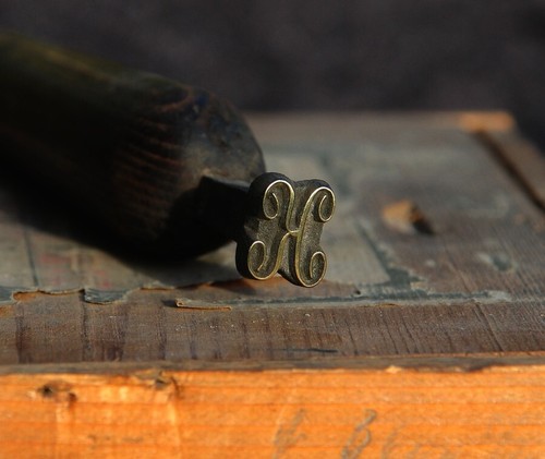 Buchstabe vergoldestempel - buchstabe,