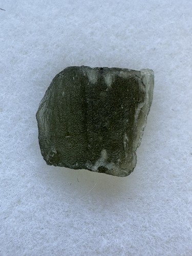 Natürlicher moldavit rohstein - moldavit,