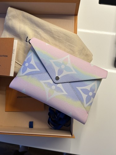 Louis vuitton escalle - louis, kirigami