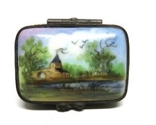 Feine Limoges Peint Main Porzellan Trinket Box/ Pillendose - Frankreich