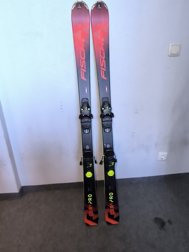 Komplette skiausrüstung - komplette, skiausrüstung/