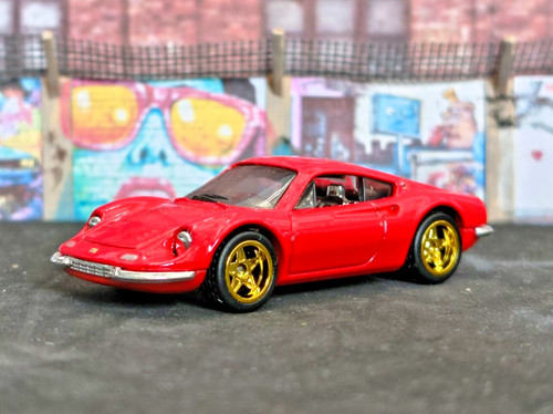 Hot wheels ferrari - hot, dino