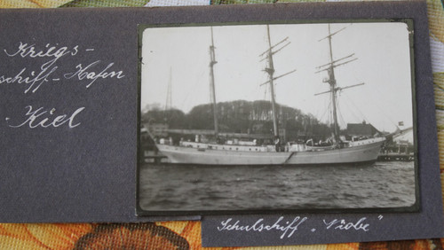 Foto kriegsschiff hafen kiel - hafen,