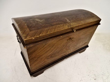 ALTE BÄUERLICHE RUND DECKEL TRUHE UM 1000 / WEICHHOLZ / 02