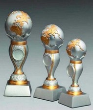 3er Serie Figuren Weltkugel