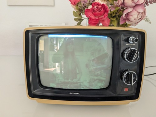 Sharp retro tv - op, 6g