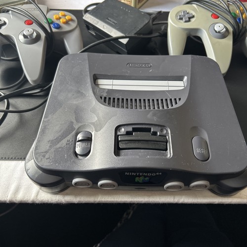 Nintendo konsole mit - (n64),